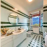 Il Cigno Lakeside Villa