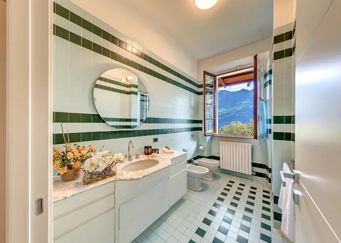 Il Cigno Lakeside Villa